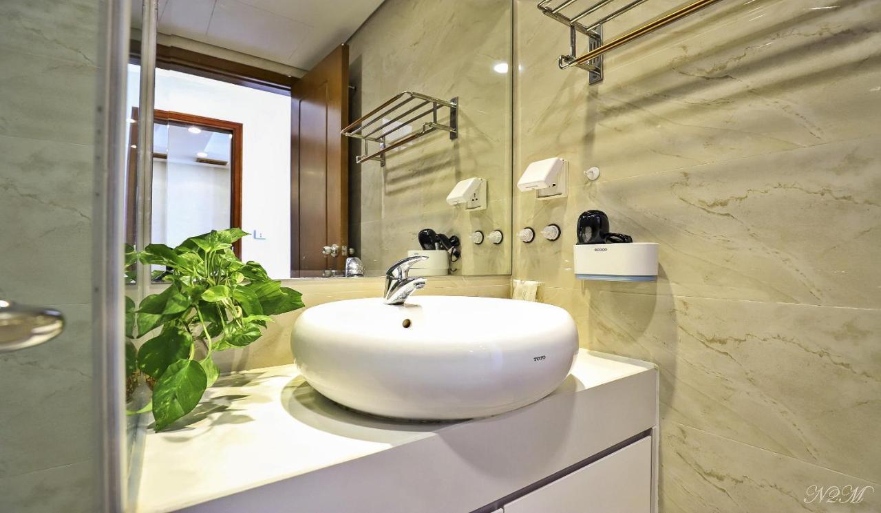 Vinhomes Time City And Parkhill Premium Apartment Hanoi Bagian luar foto