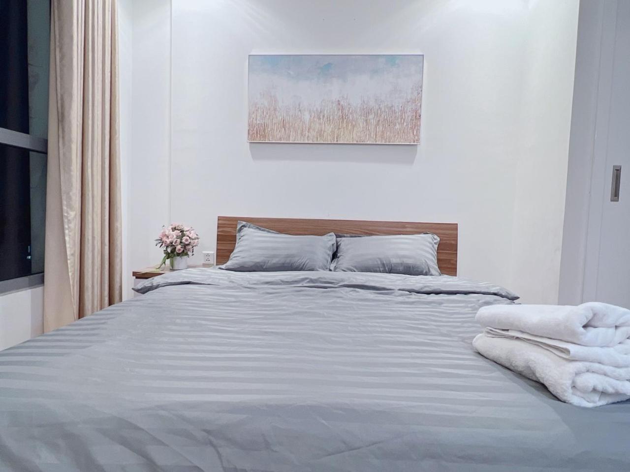 Vinhomes Time City And Parkhill Premium Apartment Hanoi Bagian luar foto