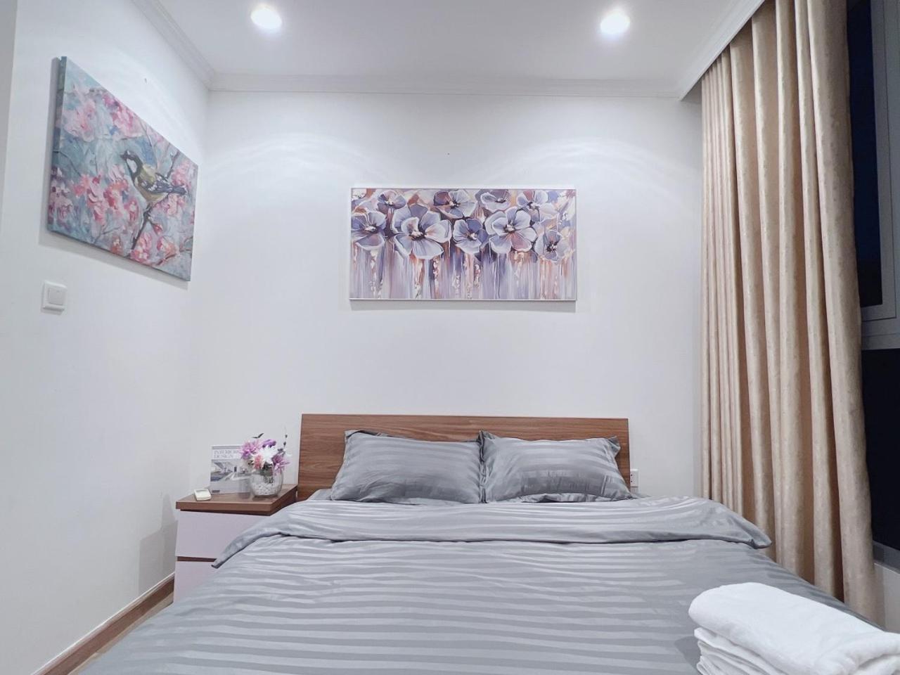 Vinhomes Time City And Parkhill Premium Apartment Hanoi Bagian luar foto